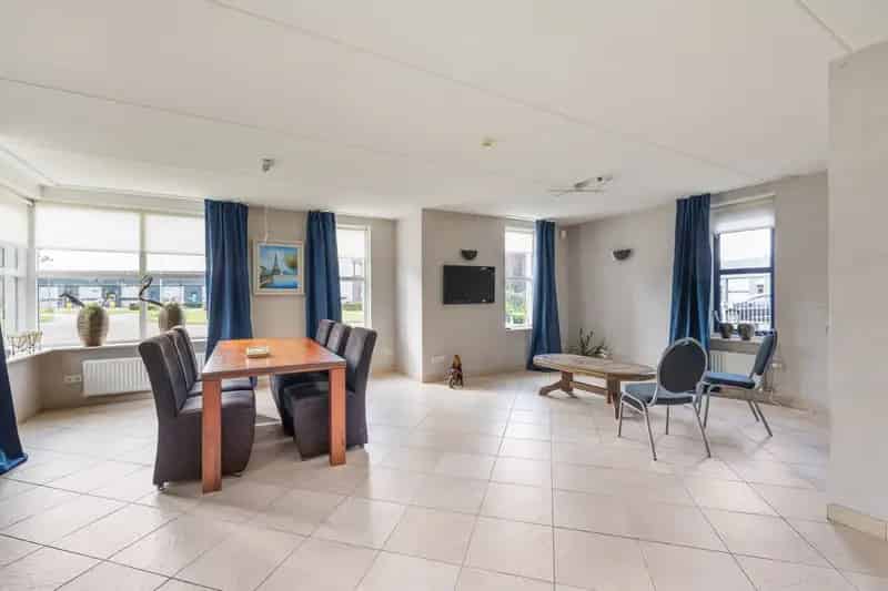 Bedrijfshal Heeten te koop met woning
