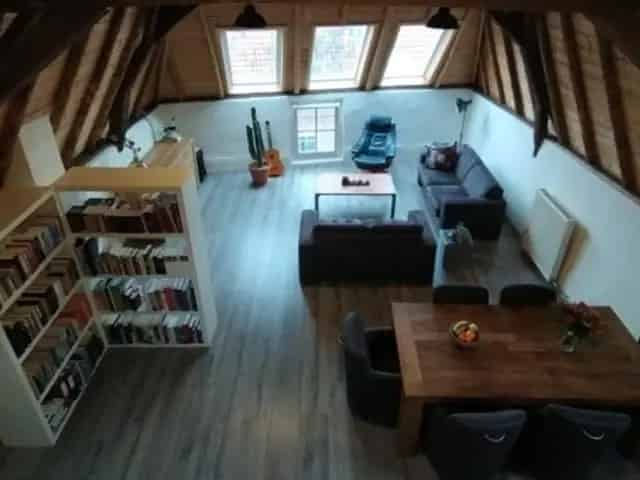 Studio Kampen: Ruime Studio voor Werkende Kandidaat of Stel