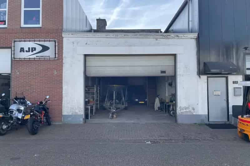 Bedrijfshal IJmuiden | Zoek bedrijfshallen te koop: 3e Havenstraat 5 1976 CG IJmuiden 
