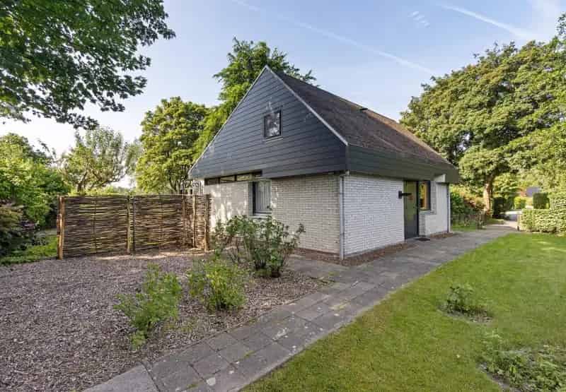 Huis te koop Terherne 77m² 895m² perceel Aan het water