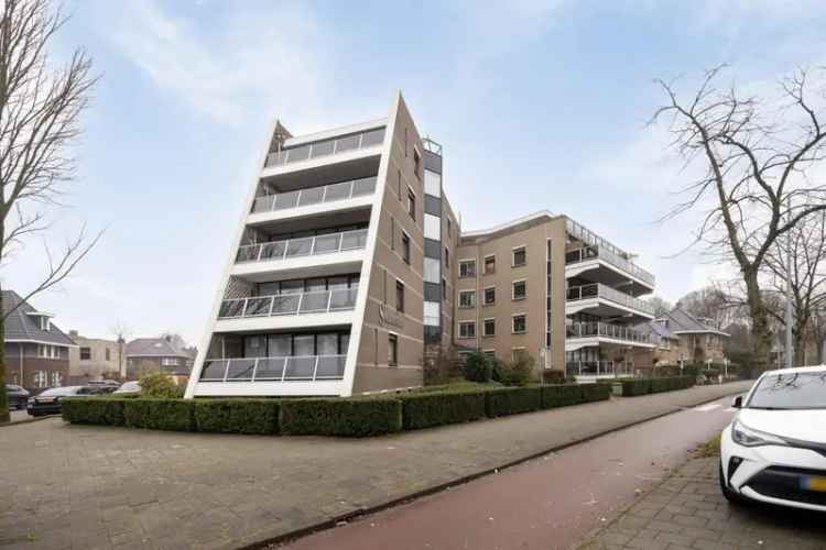 3-kamer appartement Schiedam - Zonneterras en Parkeerplaats