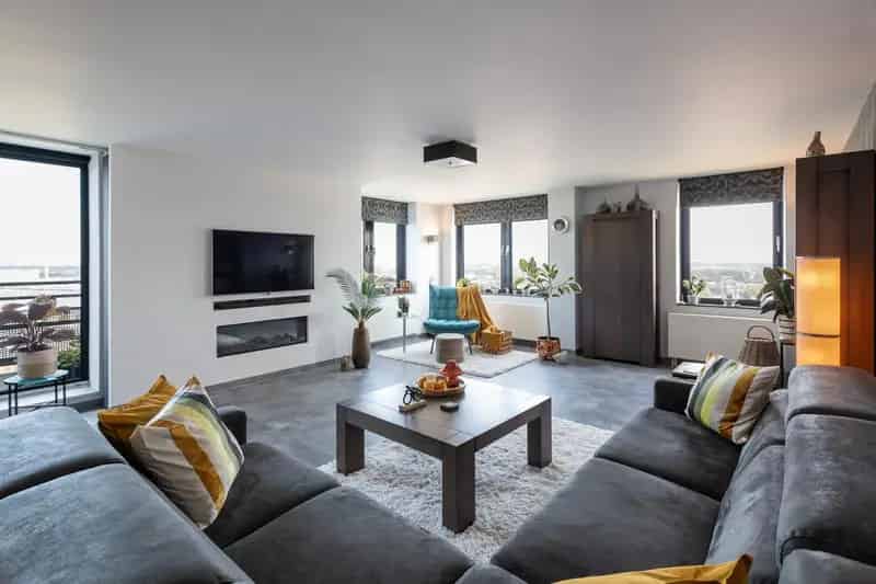 Luxe Hoekappartement Nieuwe Maas 2 Balkons Rivierzicht Rotterdam