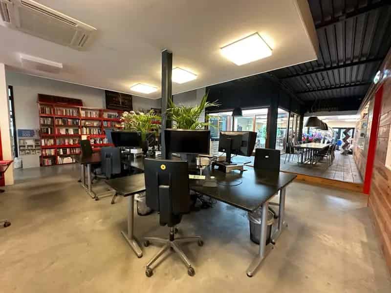Kantoorruimte te Huur Diemen 311m²