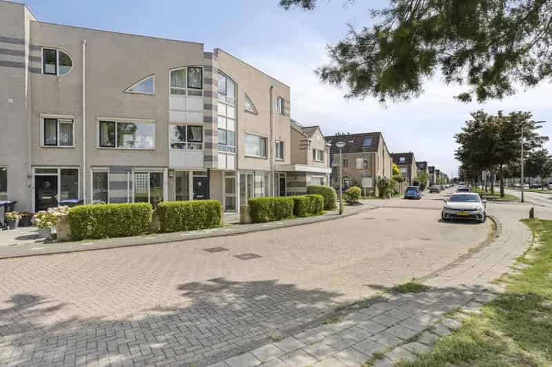 3 Kamer Appartement Maaswijk begane grond met voortuin