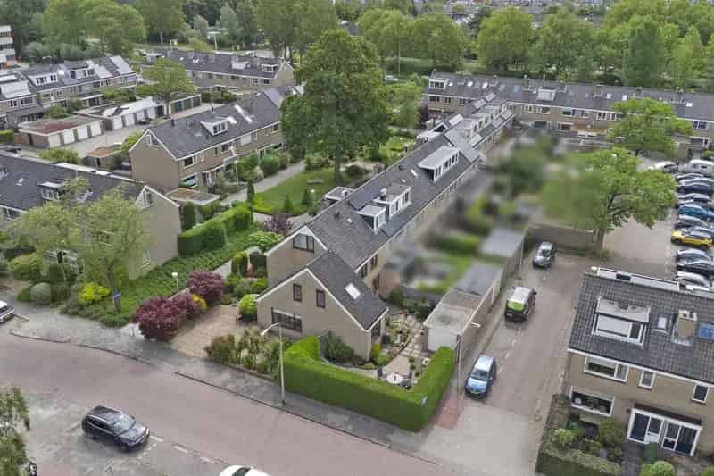 Ruime gezinswoning 5 slaapkamers groene wijk