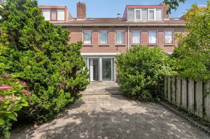 Huis te koop Amstelveen 4 slaapkamers Tuin