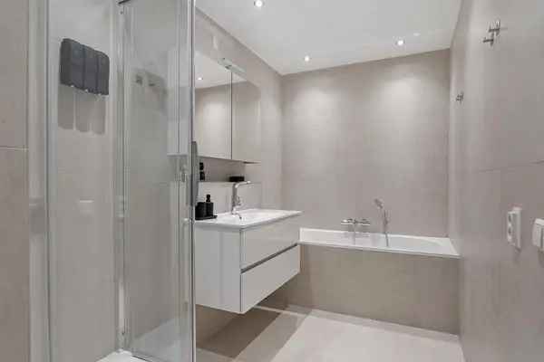 Ruime gezinswoning 5 slaapkamers Oosterheem 192m²