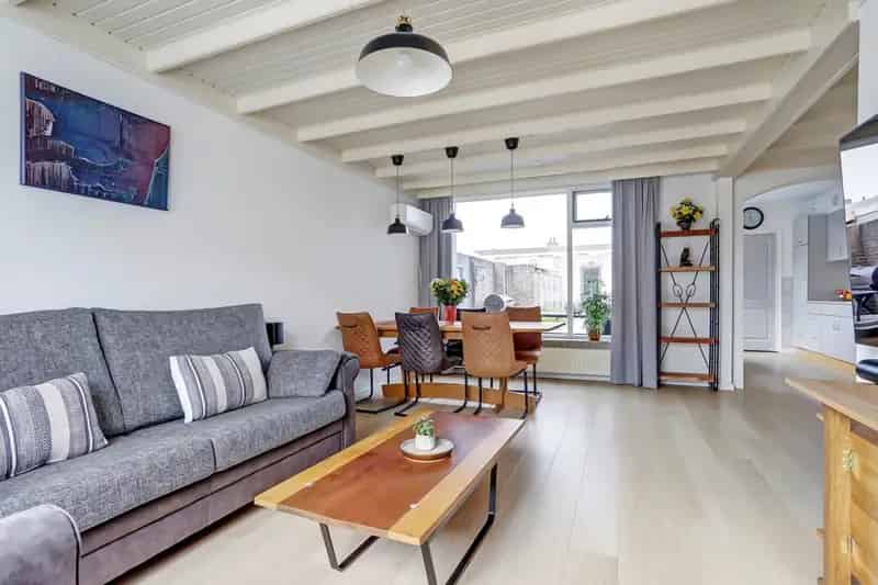 3 Slaapkamers Eindwoning Steenbergen Grote Garage Zonnepanelen Airco