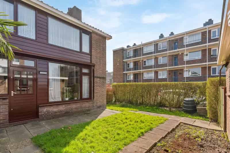 Hoekwoning Oude Dorp Zoetermeer 3 slaapkamers Garage Tuin