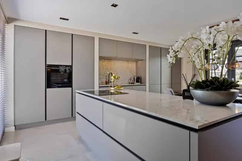 Luxe Villa Aan Het Water Met Eigen Ligplaats Zeewolde