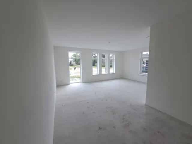 Half Vrijstaande Woning Harkema 6 Kamers 120m2