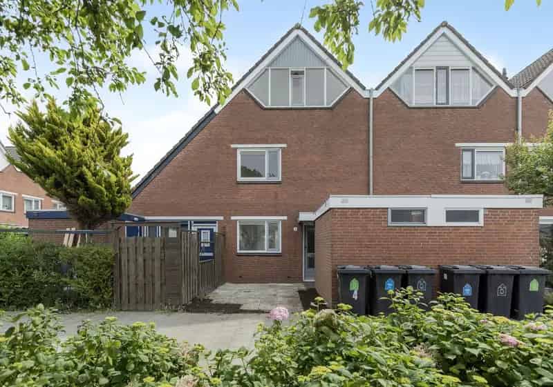 5 Slaapkamers Tussenwoning IJsselmonde Energielabel B