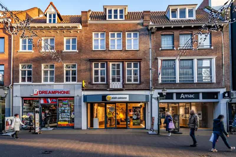 Beleggingspand Venlo Vleesstraat: Winkelpand met bovenwoning