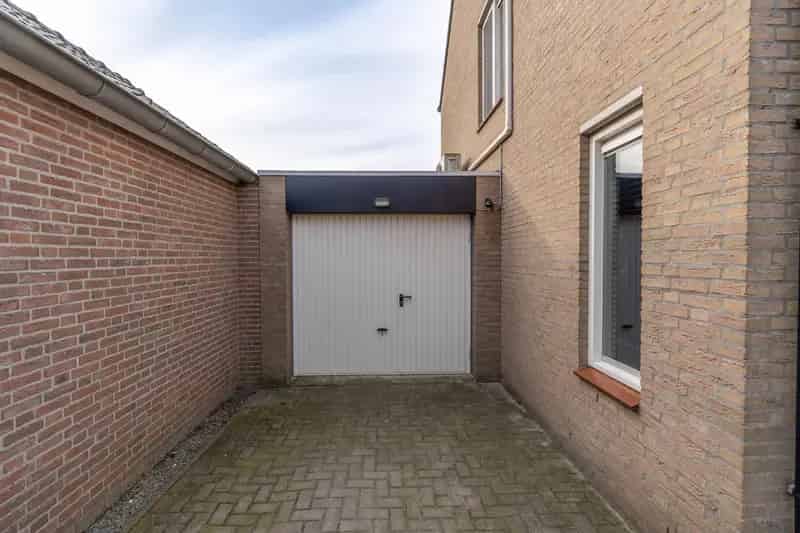 Huis Te Koop , 33, Harry van Daalplein, Overloon, Noord-Brabant