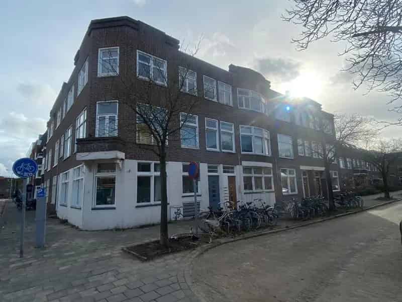 Studentenkamer 23m2 begane grond eigen voorzieningen