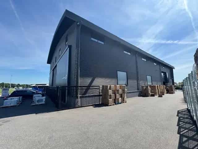 Bedrijfshal te huur Eemnes A1 920m² Kantoor