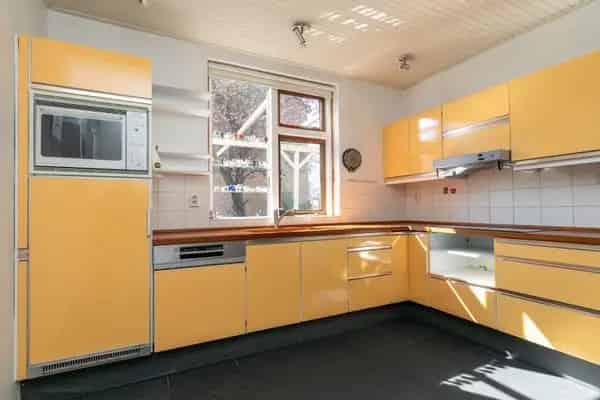 Ruime 2 1 Kapwoning 4 slaapkamers 3 badkamers Raamsdonksveer