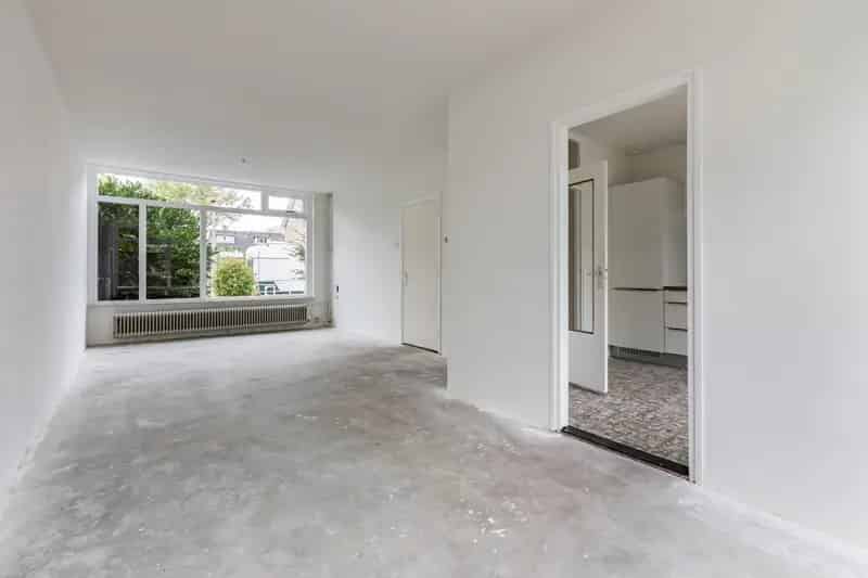 Huis te koop Oss: Ruime 4 Slaapkamers Nabij Wijkpark