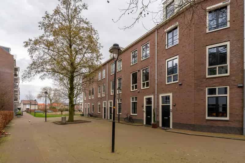 Herenhuis Bemmel 140m2 Topwoning Dakterras Parkeerplaats