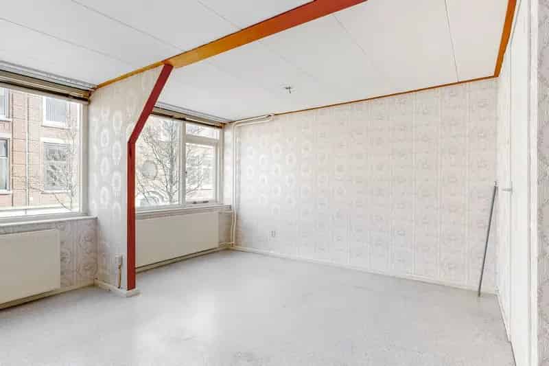 Huis te koop Leiden: Opknapper 81m² met 2 slaapkamers en dakterras