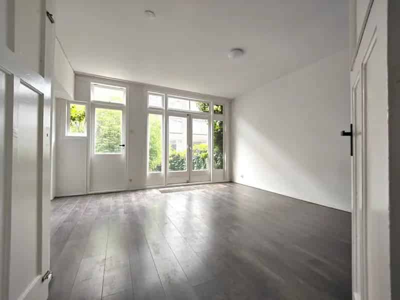 Ruime Benedenwoning met Tuin in Blijdorp Ideaal voor Starters