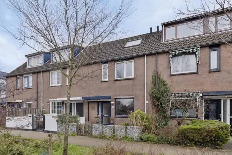 Ruime 4 Kamer Eengezinswoning Zonnige Tuin Kindvriendelijke Buurt
