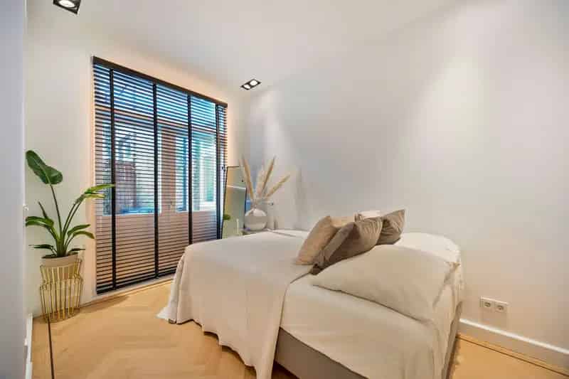 2-kamer benedenwoning te koop De Baarsjes