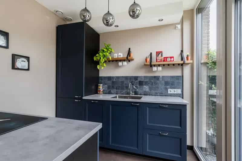Huis te koop Maassluis 4 slaapkamers moderne keuken zonnepanelen
