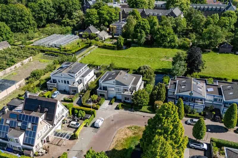 7-kamer Twee Onder Een Kapwoning Voorschoten Prachtig Uitzicht