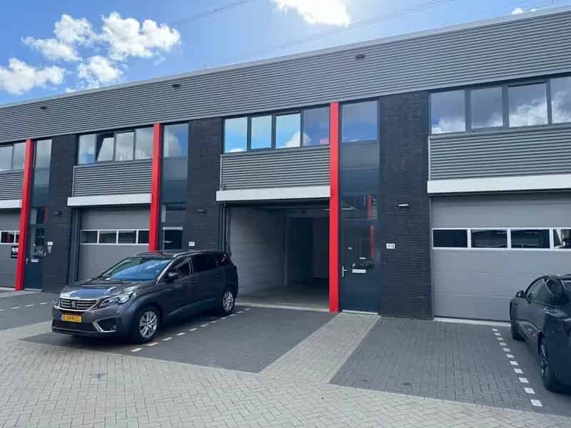 Bedrijfshal Dordrecht 144m2 te huur Dordtse Kil III