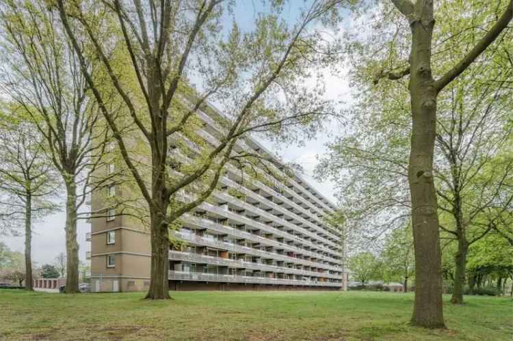 Instapklaar 2-kamerappartement met balkon Oss