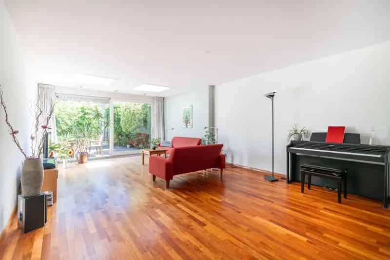 5 Slaapkamers Huis te Koop Delft Centrum