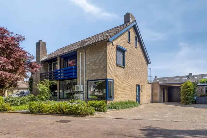 2-onder-1-kapwoning Baarle-Nassau 4 slaapkamers Garage Energielabel A