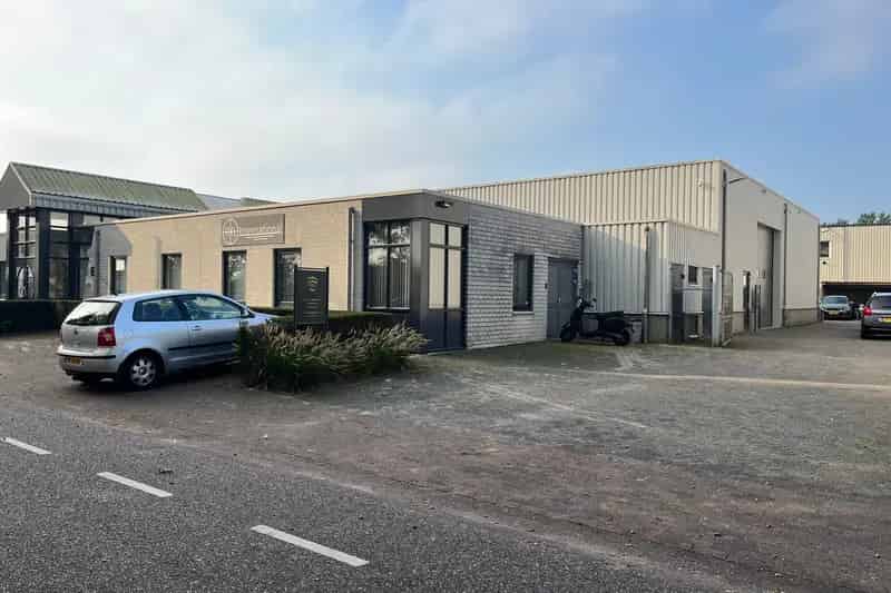 Bedrijfshal Sint Oedenrode te huur Kantoorruimte 105m2