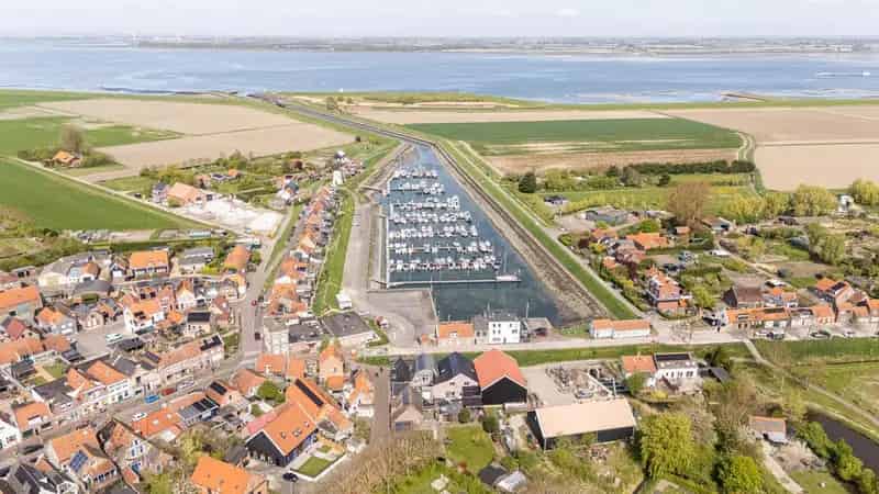 Luxe gezinswoning Stavenisse 5 slaapkamers 3 badkamers
