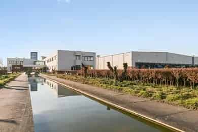 2000 m2 Kantoorruimte te Huur Waalwijk A59