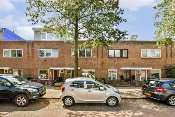 Huis Spaarnhovenstraat Haarlem 3 slaapkamers tuin