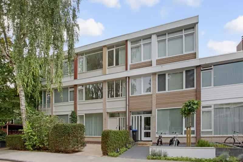 Luxe 5 Slaapkamer Huis te Huur Buitenveldert 190m2