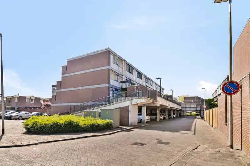 Appartement te koop: Donizettirode 4 2717 BW Zoetermeer 
