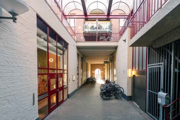 Bedrijfshal Amsterdam Entrepotdok 950m² te huur