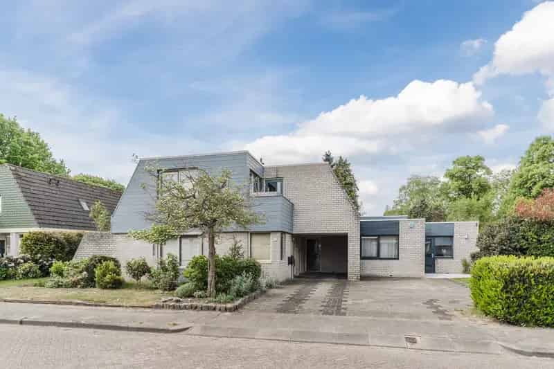 Huis te koop Dongen Dubbele Bewoning 4 2 slaapkamers Grote tuin