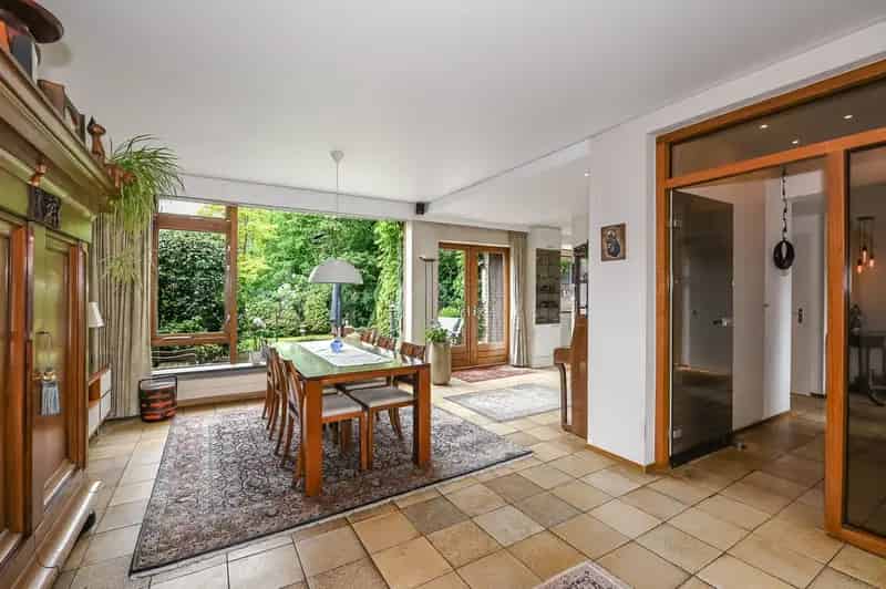 Herenhuis Voorburg 4 5 slaapkamers grote tuin