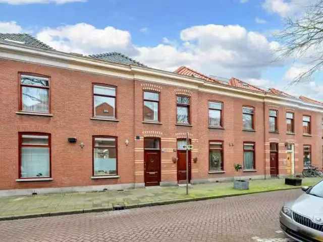5 Kamer Eengezinswoning s Gravenhage Tuin Zonnepanelen