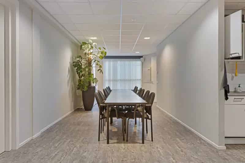 Kantoorruimte te huur Hendrik Ido Ambacht 138m2
