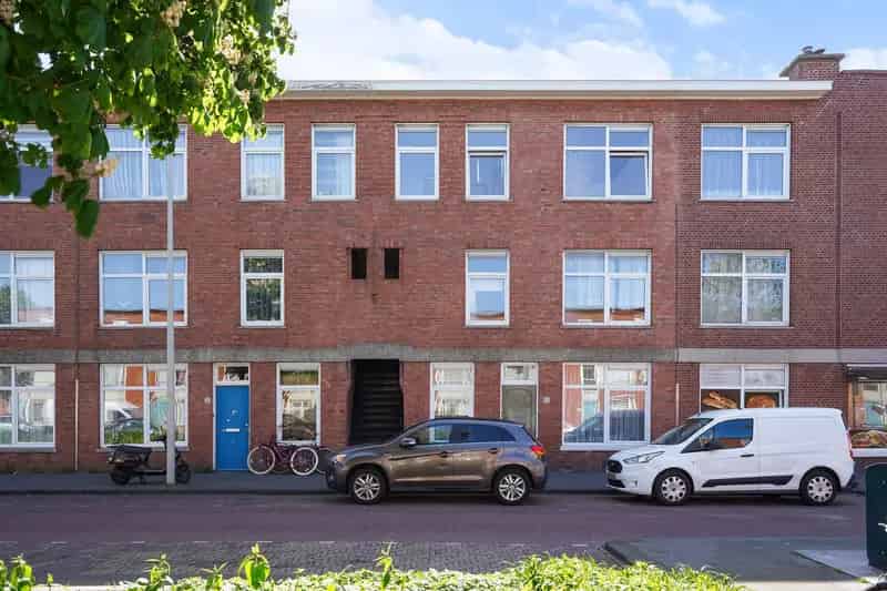 3 Kamer Appartement Den Haag bovenste verdieping met balkon
