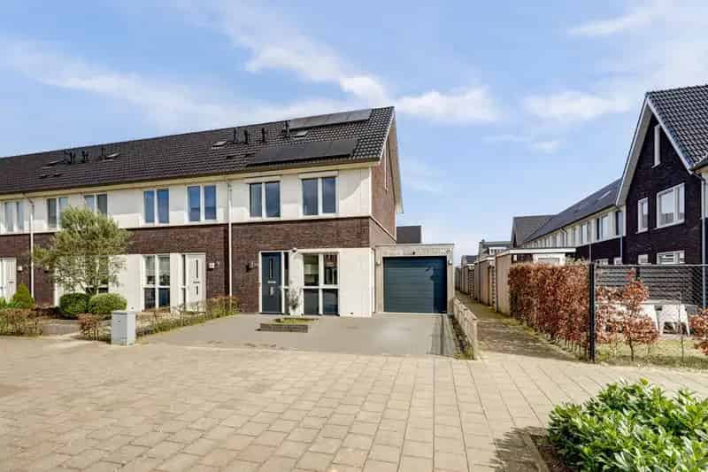 Luxe Hoekwoning 4 slaapkamers Tiel