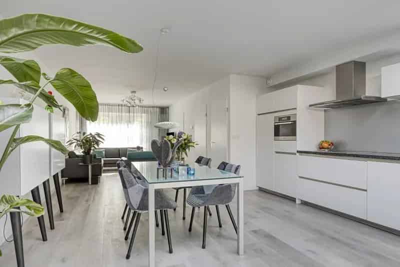 Instapklare Tussenwoning Kloetinge 3 slaapkamers Tuin