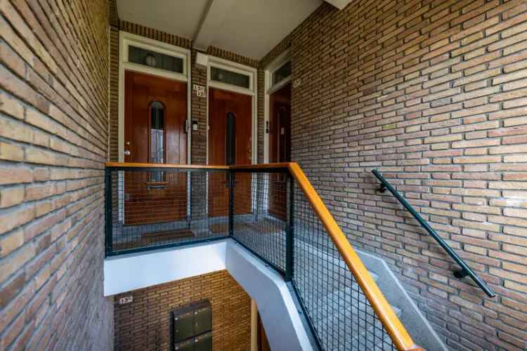 Portiekwoning Te Koop in Rotterdam, Zuid-Holland