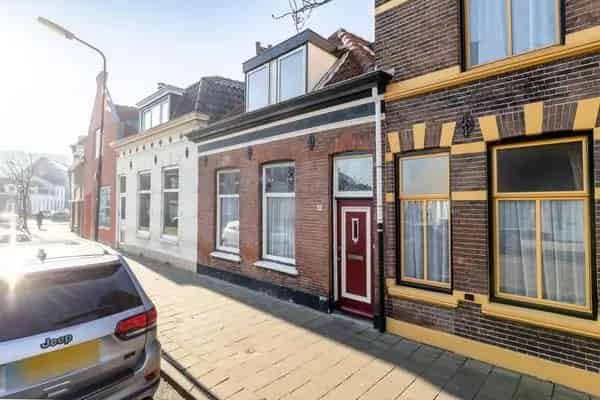 3 Slaapkamers Een gezinswoning Modernisering Nodig