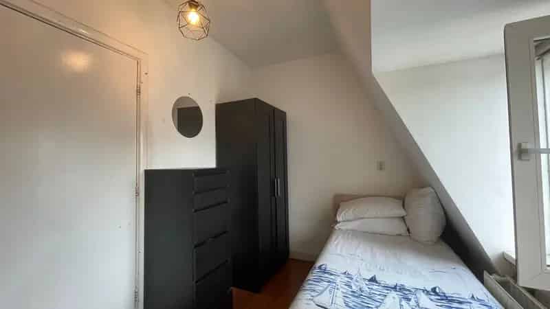 Kamer te Huur Hilversum: Gerenoveerd Appartement met Dakterras
